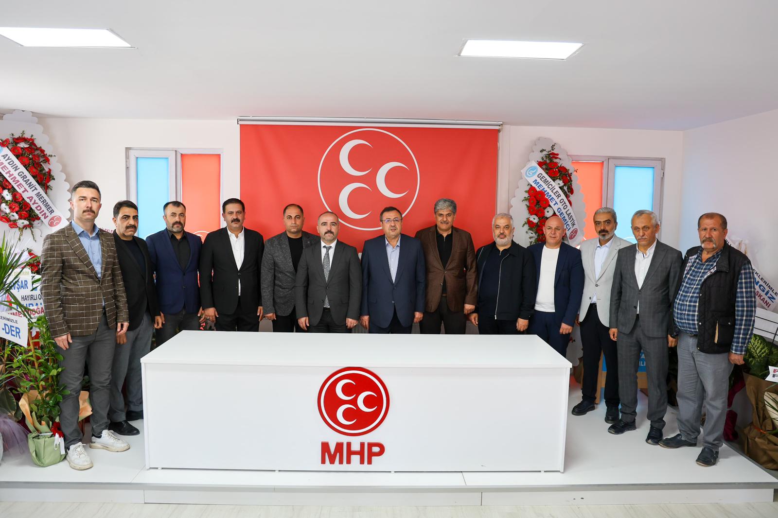 AK Parti Malatya İl Başkanı Bakan'dan MHP İl Başkanı Şengönül’e Hayırlı Olsun Ziyareti