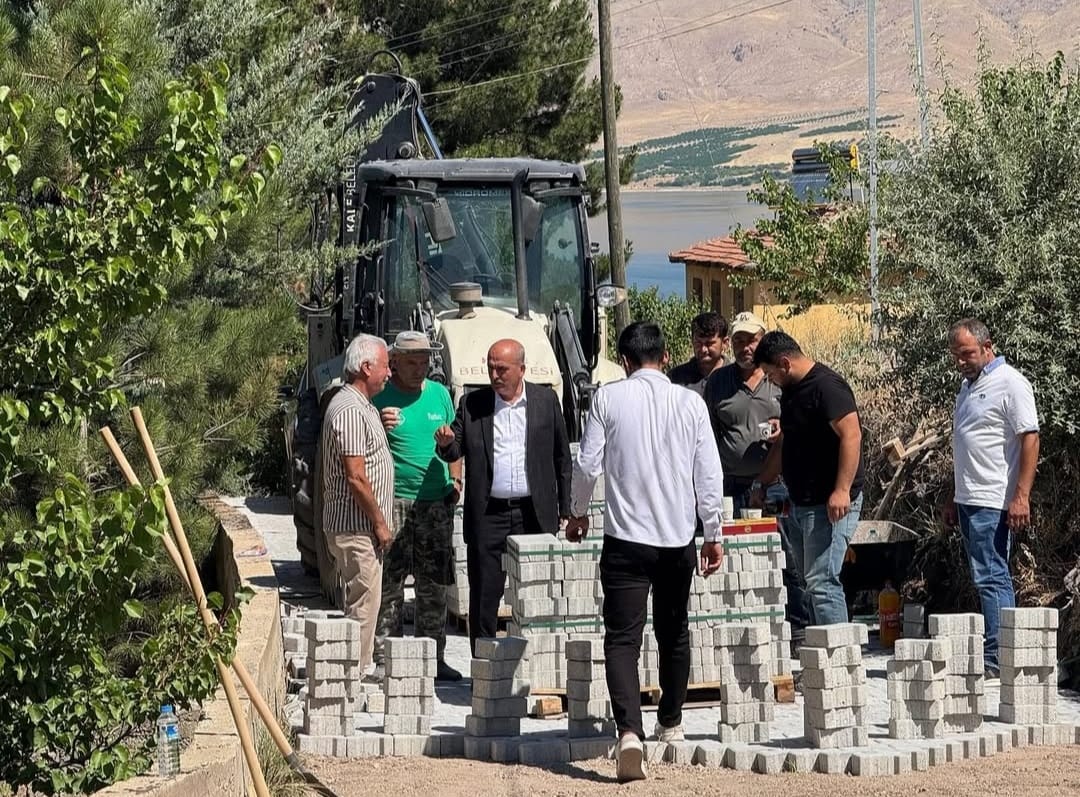 Başkan Özbay,Yol Çalışmalarına Hızla Devam Ediyor