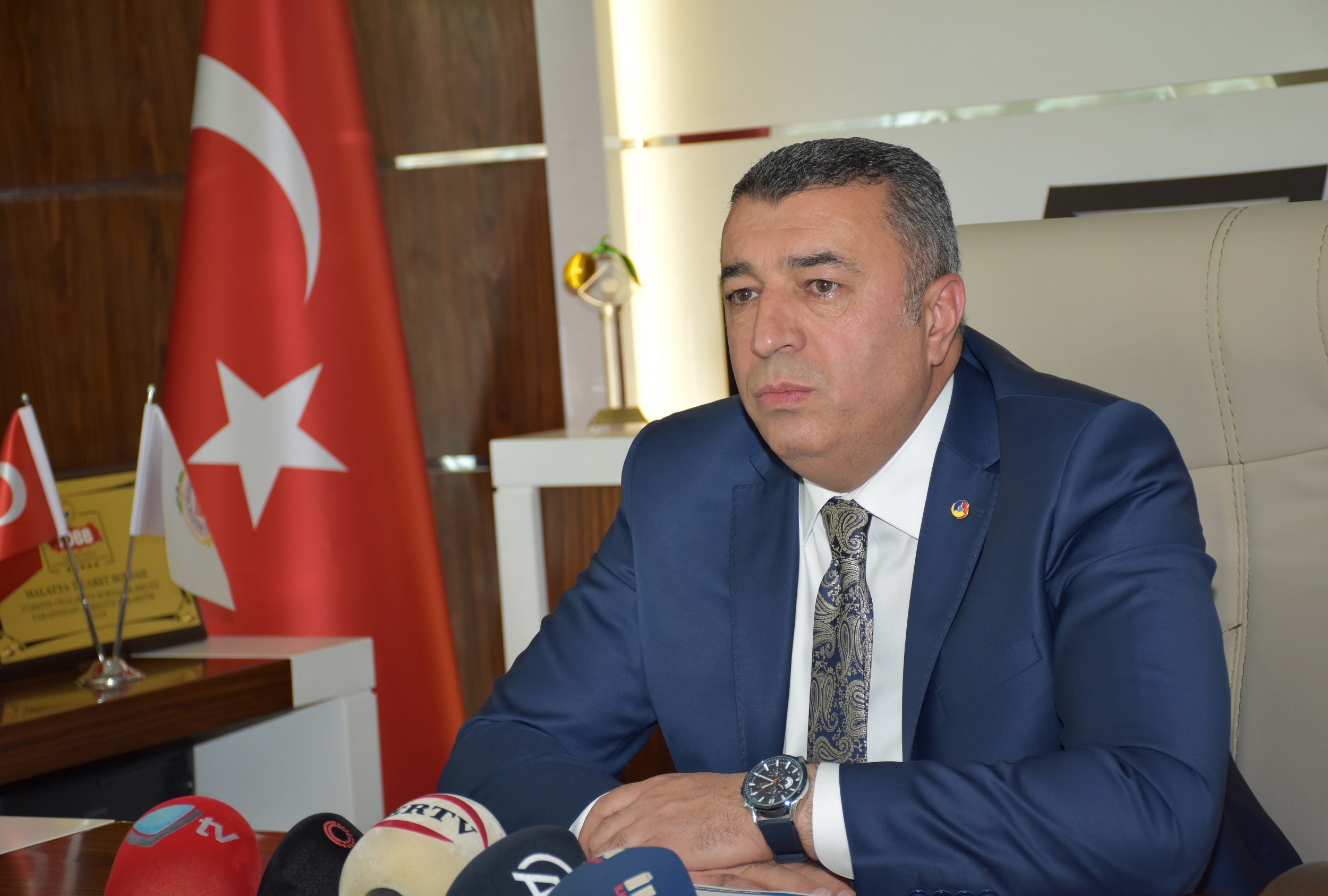 BAŞKAN ÖZCAN: "Kadın mutluysa toplum huzurludur."