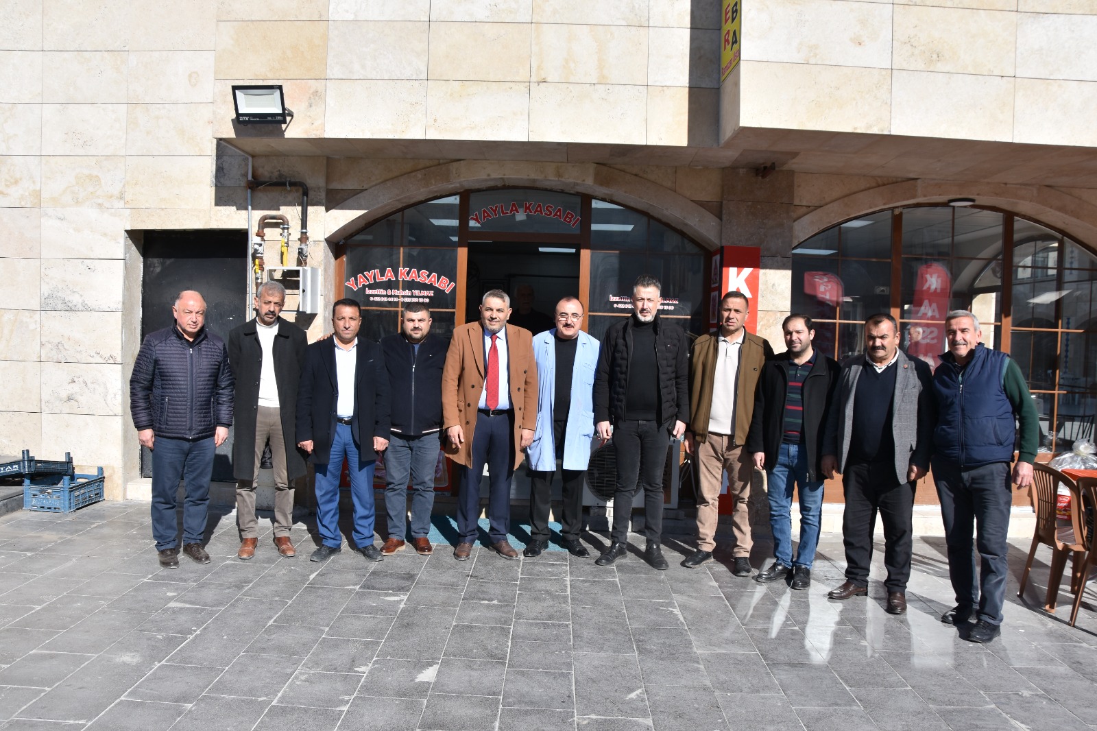 Başkan SADIKOĞLU,“BİRİKEN BORÇLAR ESNAFIMIZIN BELİNİ BÜKMÜŞ DURUMDA”