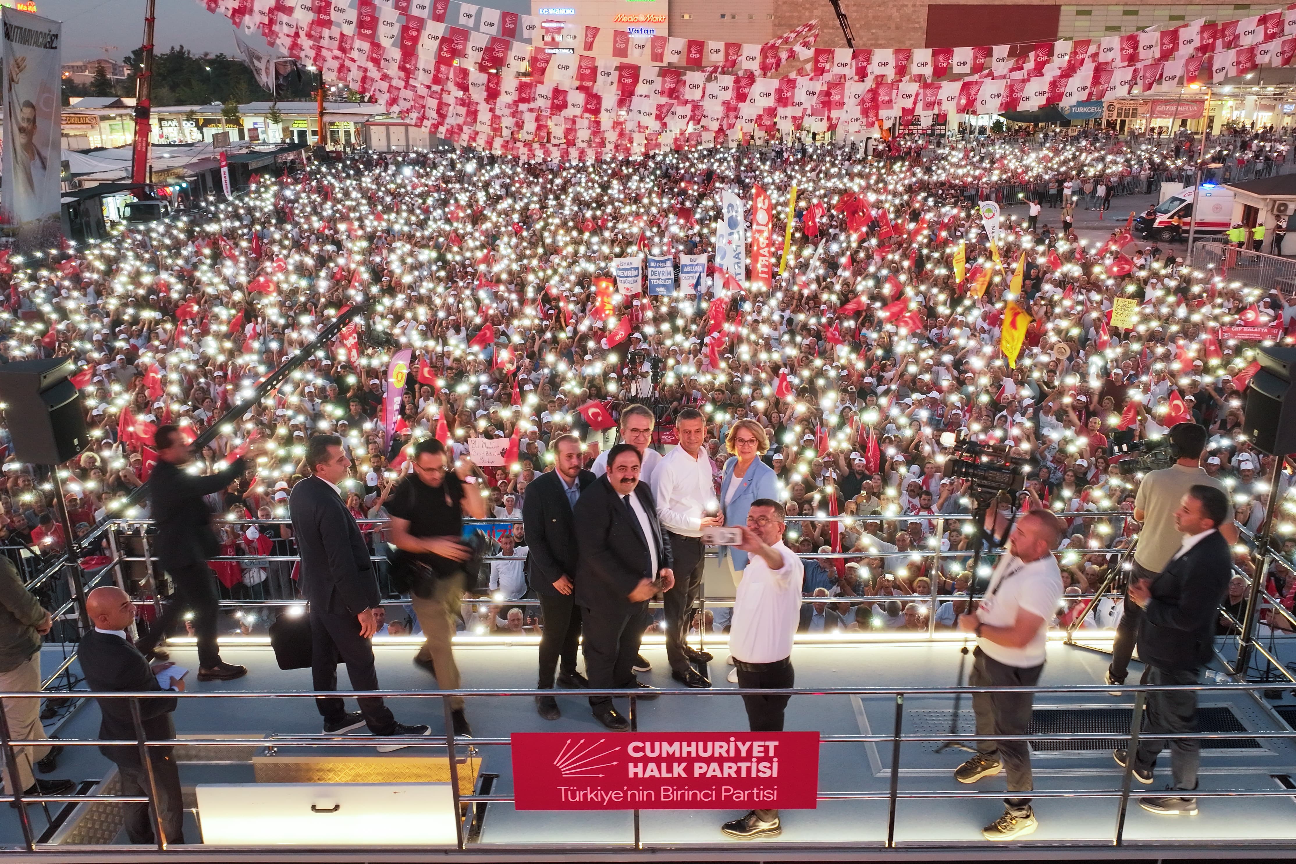 CHP'den Cumhuriyet’e Ve Demokrasi'ye Sahip Çıkan Tüm Malatyalılara Teşekkür