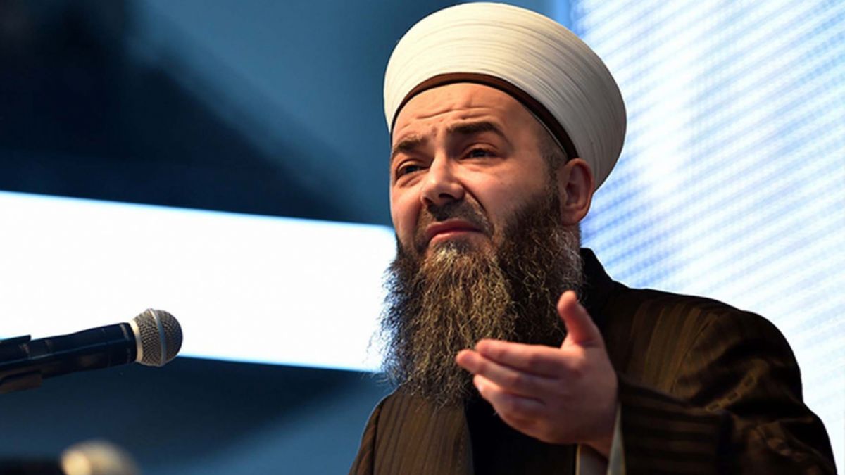 Cübbeli Ahmet'ten Kayısıcılara "zinai don" çıkışı