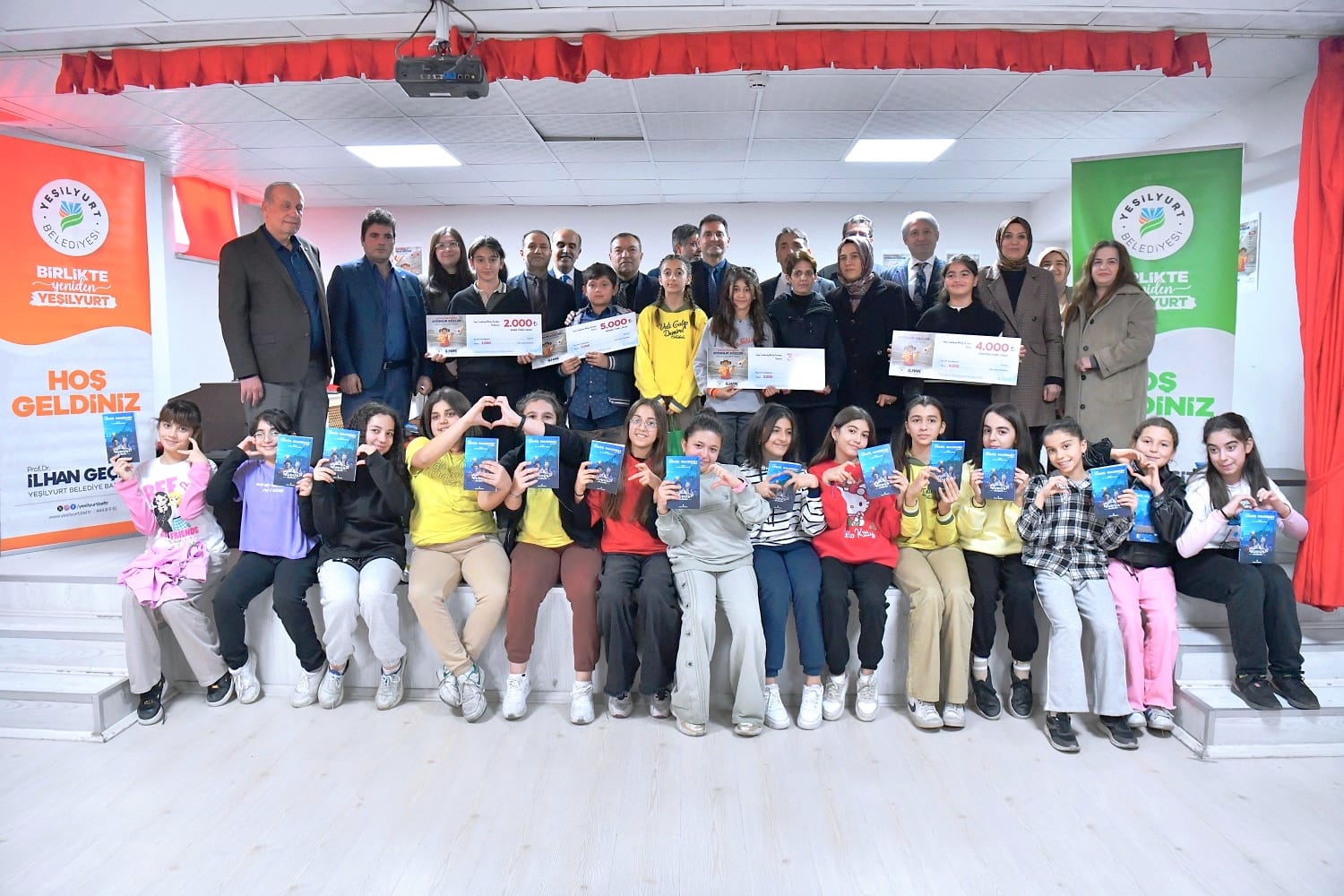 Genç Yüreklerden Savaş Çocuklarına Duygu Yüklü Mektuplar