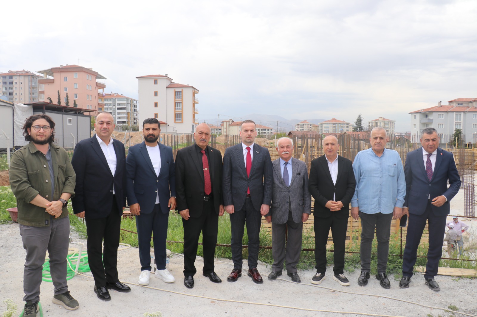 KARADEMİR: "6 ŞUBAT DEPREMİNDE ALEVİ-SÜNNİ OMUZ OMUZA OLDU"