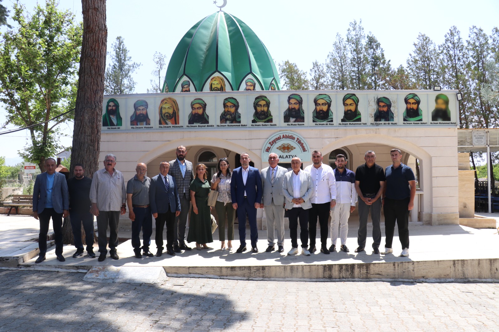 MAGİNDER'DEN ZEYNEL ABİDİN TÜRBESİNE ZİYARET