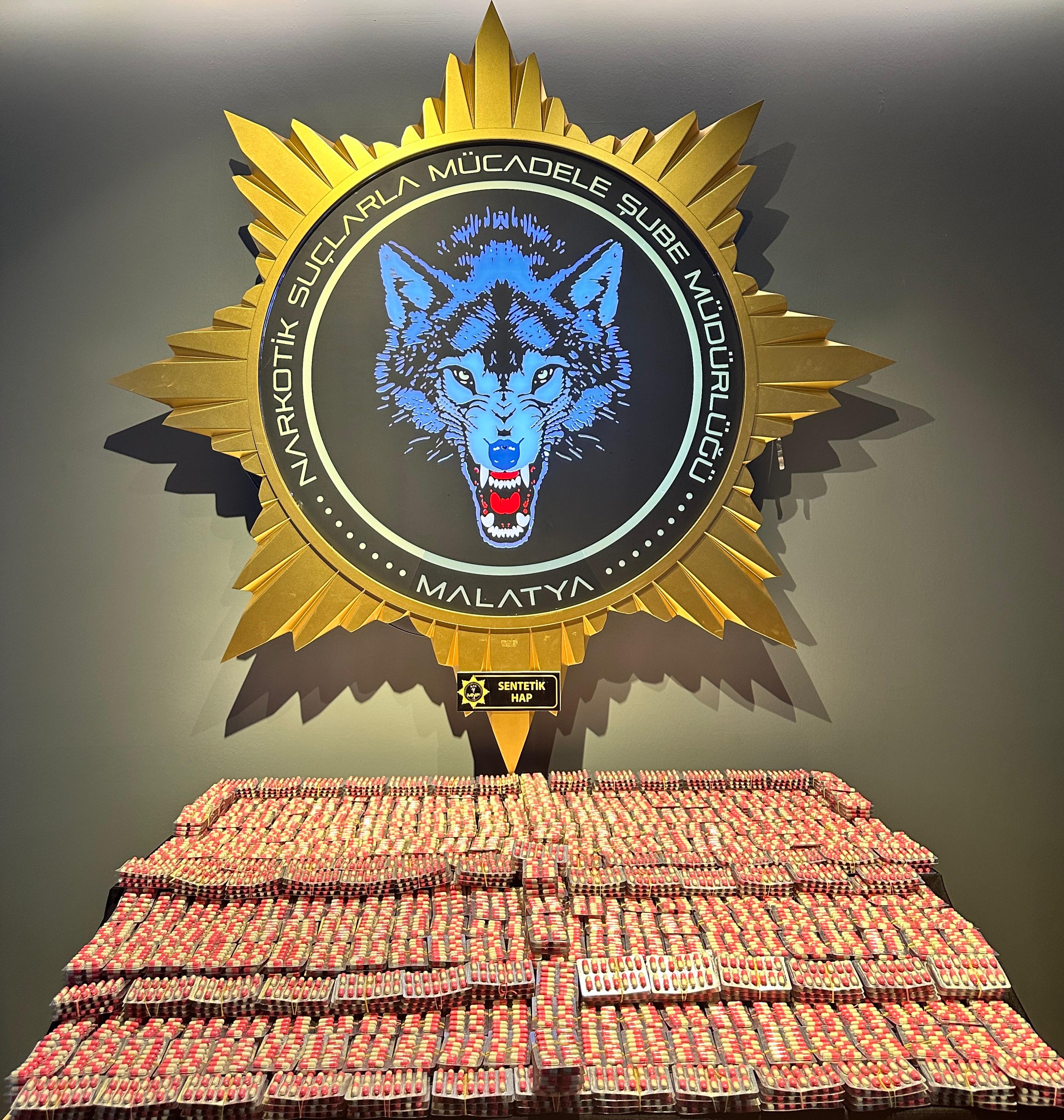 Malatya’da Narkotik Operasyonu: 22 Bin 440 Sentetik Ecza Hap Ele Geçirildi