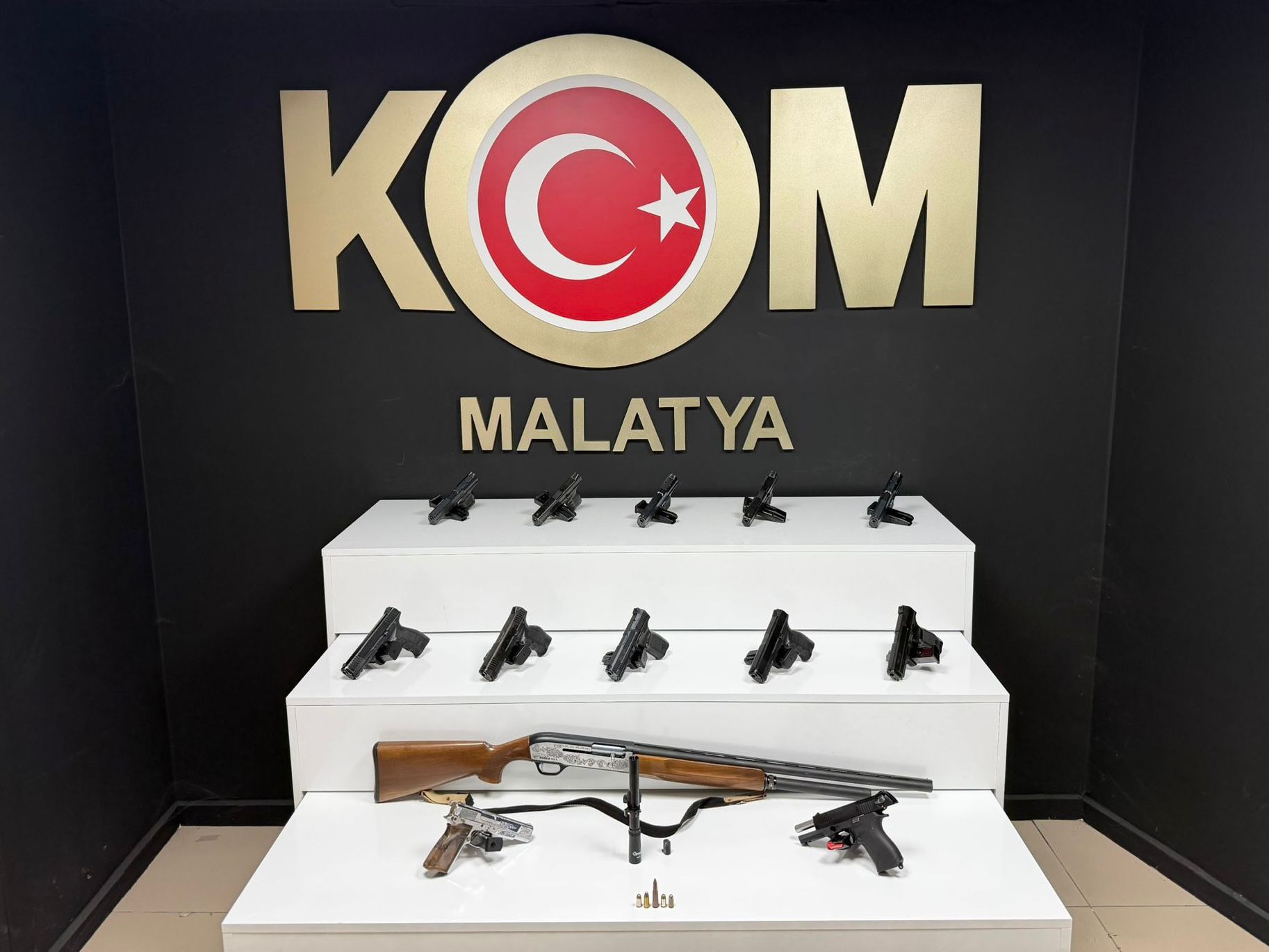 Malatya’da Ruhsatsız Silah Operasyonu: 3 Şüpheli Yakalandı