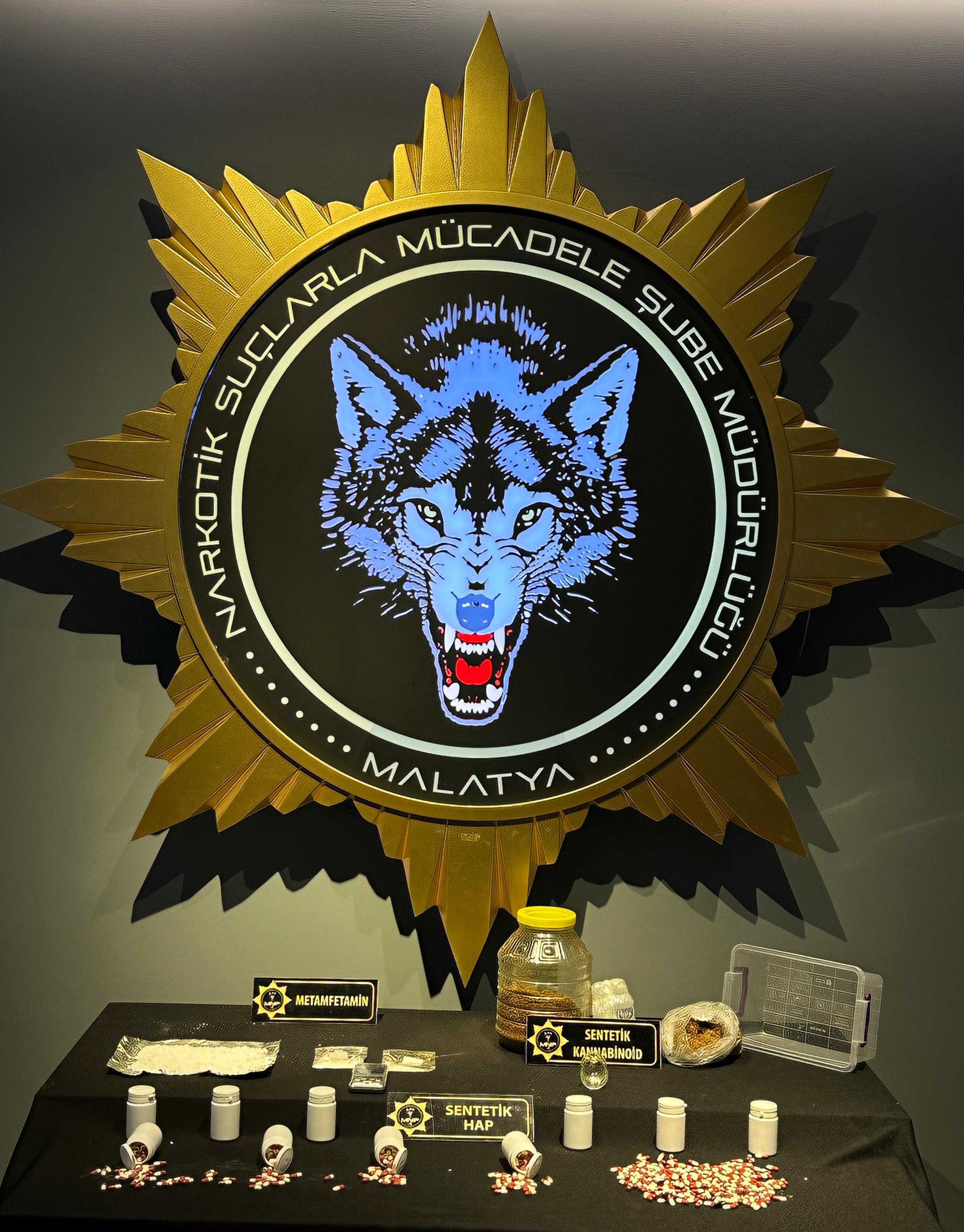 Narkotik Ekiplerinden Sokak Satıcılarına Büyük Darbe