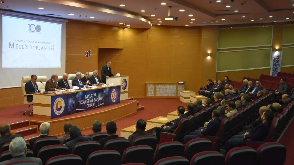 Başkan Sadıkoğlu: “Kişisel rantları uğruna Malatya’yı borç batağına sürüklediler”
