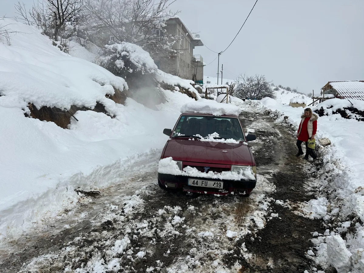 Hamile kadın için karlı yollar aşıldı