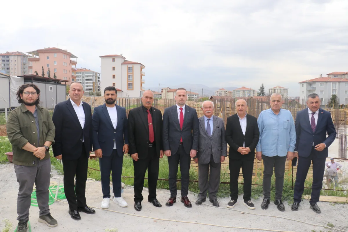 KARADEMİR: "6 ŞUBAT DEPREMİNDE ALEVİ-SÜNNİ OMUZ OMUZA OLDU"