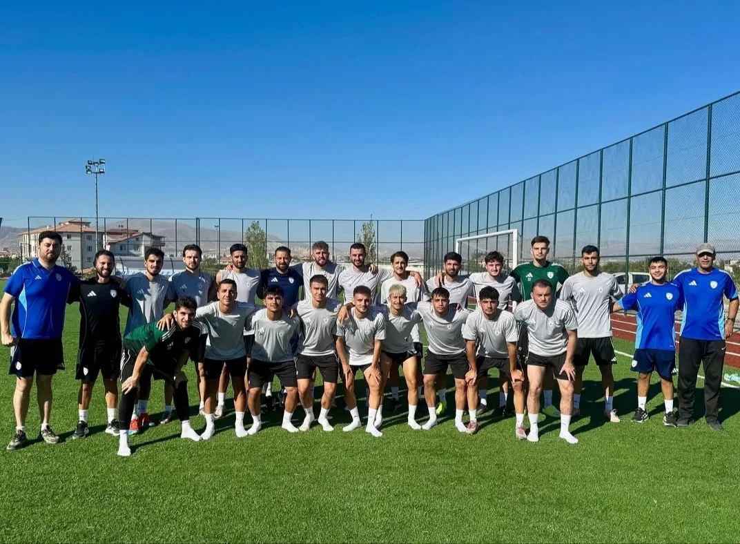 Ağbaba :"Yeşilyurtspor’un geleceği tehlike altında!"