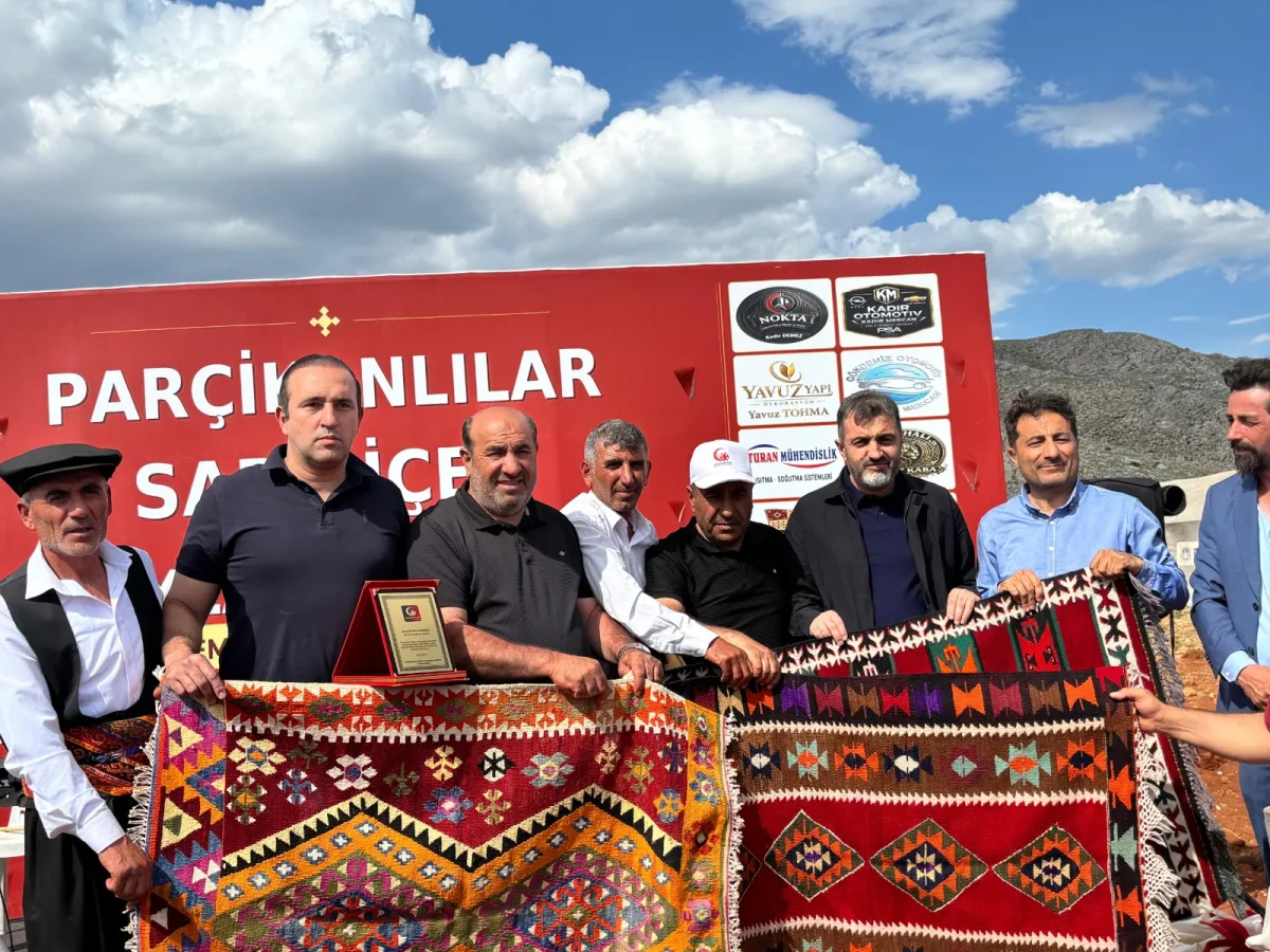 Parçikanlılar, Sarıçiçek Yayla Festivali’ni Büyük Bir Coşkuyla Gerçekleştirdi