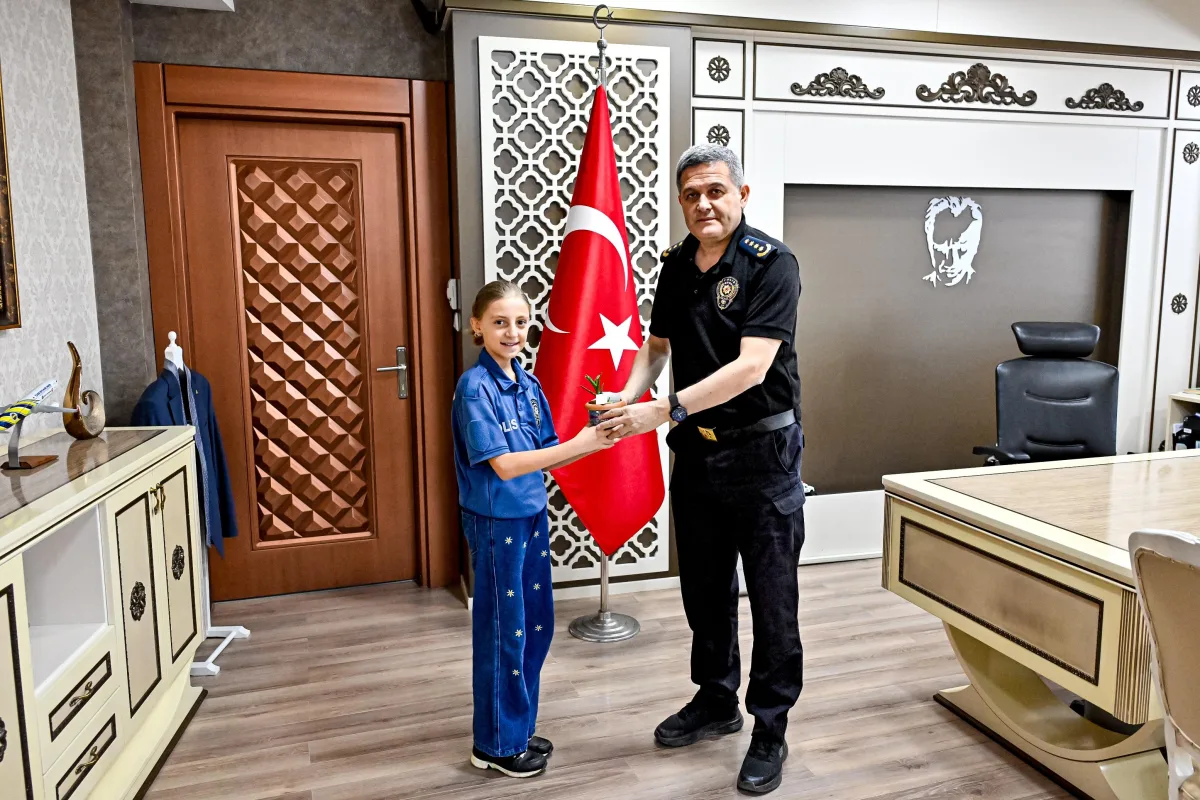 Polis Olma Hayali Kuran Dila Karaköse'den İl Emniyet Müdürlüğüne Anlamlı Ziyaret