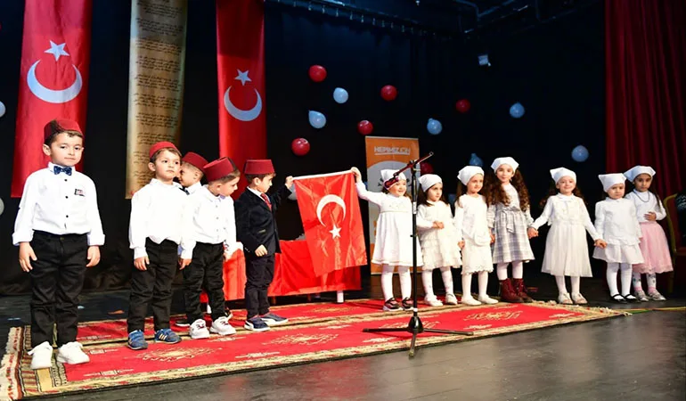 Öğrencilerin ‘İstiklal Marşı’ Etkinliği Büyük Beğeni Topladı