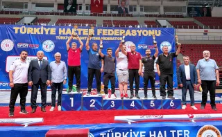 Haltercilerden Çifte Başarı